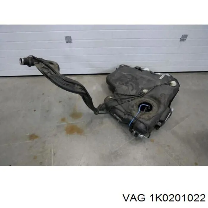 Б/бак VAG 1K0201022 ціна, від 90.86 USD