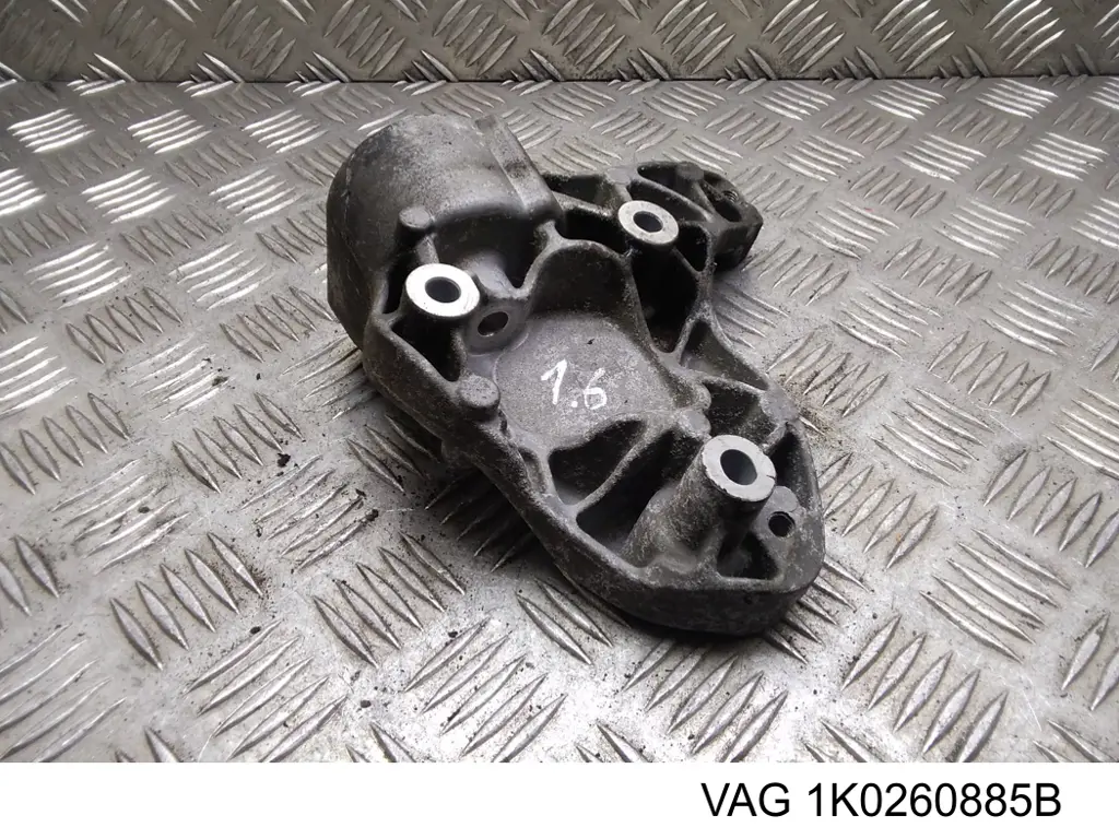 Купити 1K0260885B VAG Кронштейн компресора кондиціонера