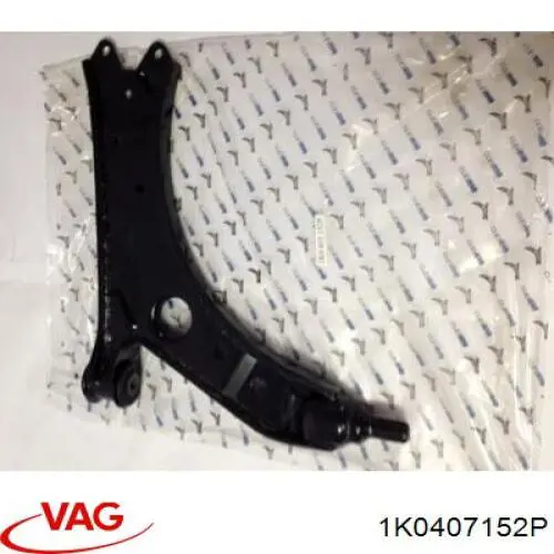 Правий важіль передній нижній підвіски VAG 1K0407152P