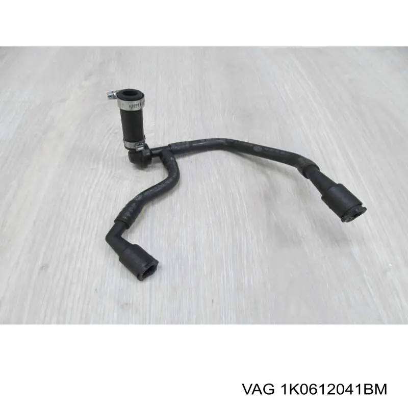 Шланг (патрубок) вакуумного насоса VAG 1K0612041BM ціна, від 36.73 USD