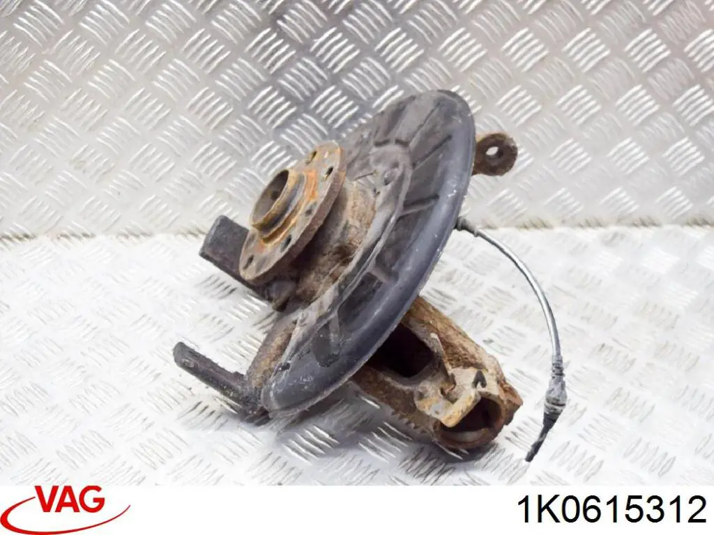 Цапфа передня ліва VAG 1K0615312