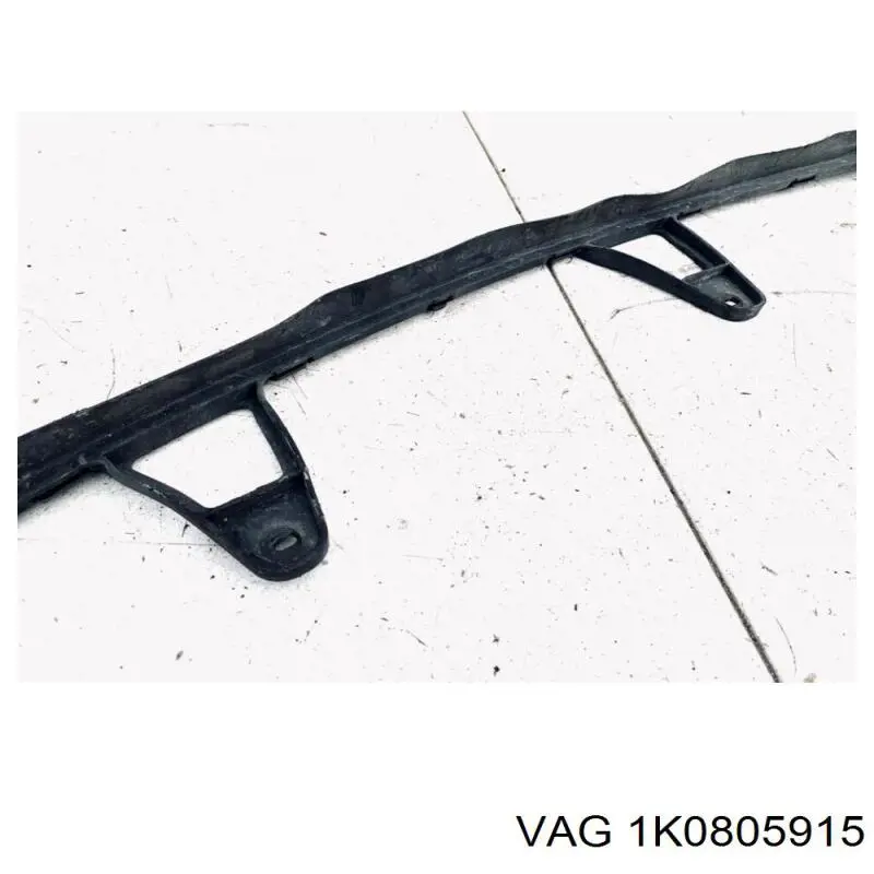 Кронштейн спойлера переднього бампера VAG 1K0805915 ціна, від 132.78 USD