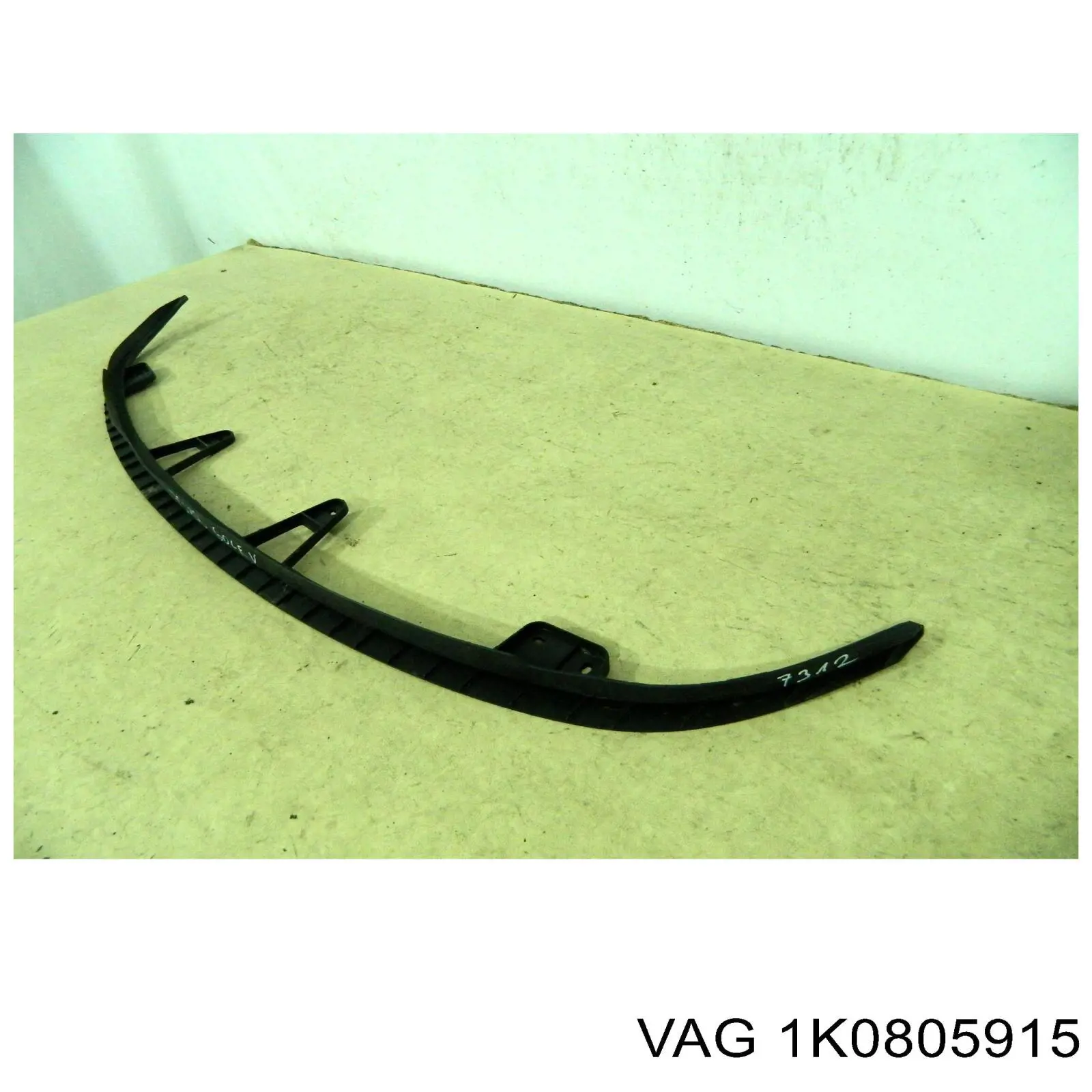 Купити 1K0805915 VAG Кронштейн спойлера переднього бампера