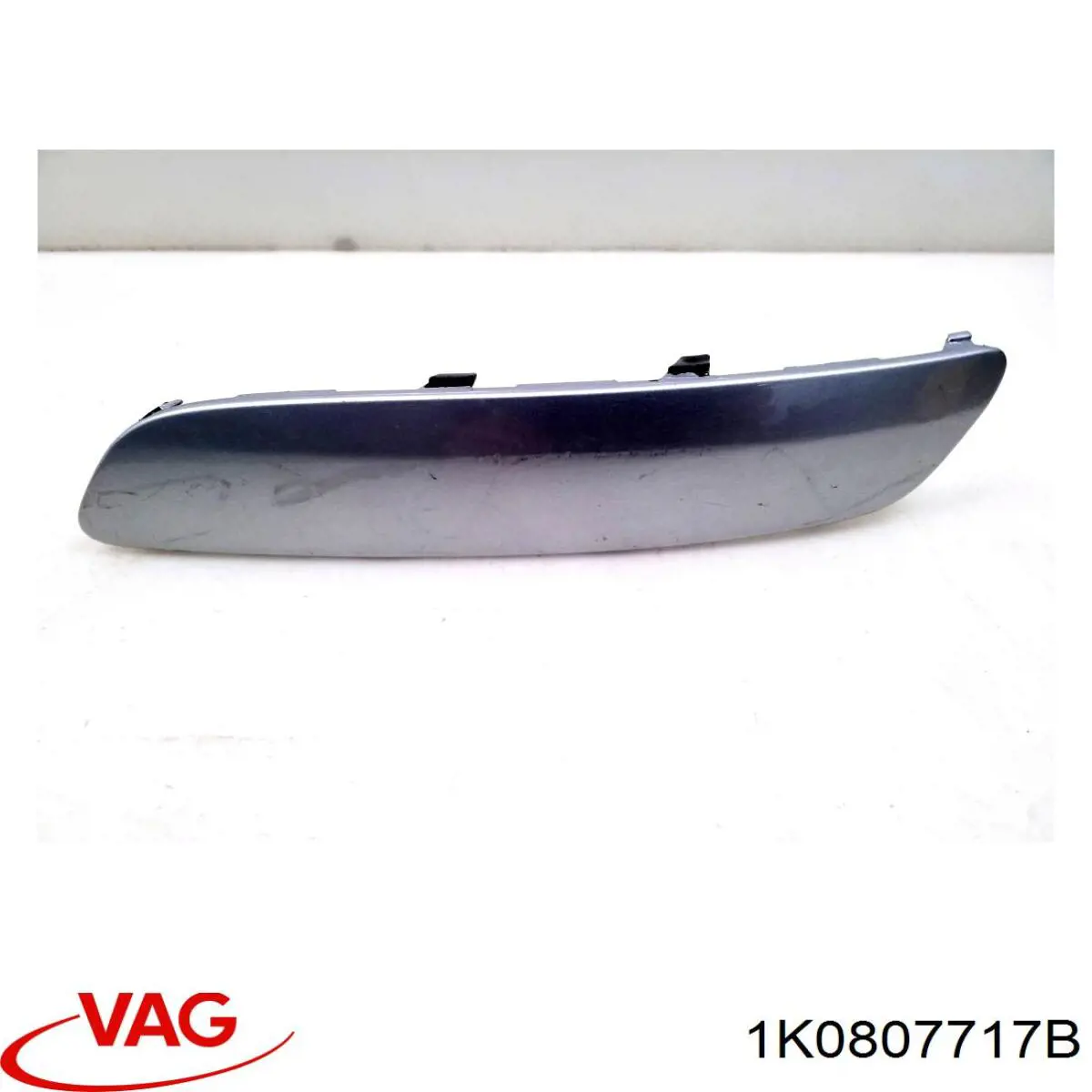 Молдинг переднього бампера, лівий Diamond/DPA 88070042002