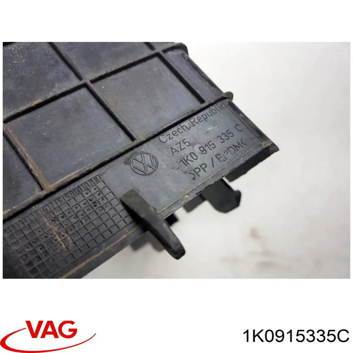 1K0915335C VAG кришка акумулятора (акб)