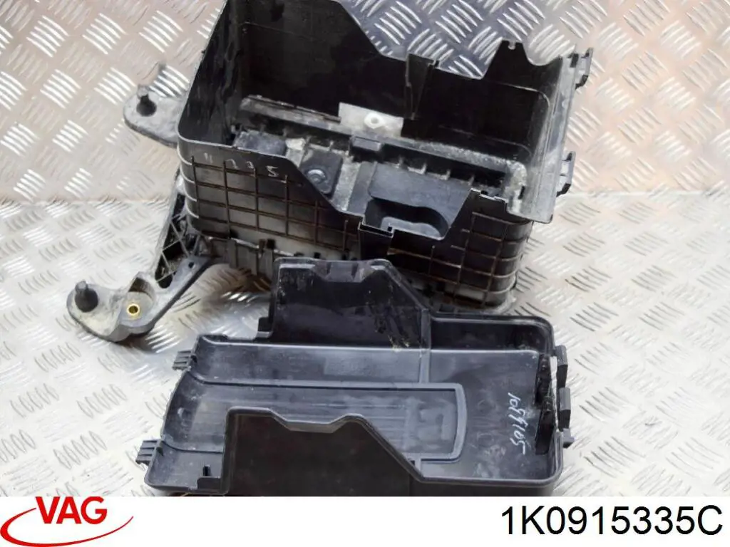 Піддон акумулятора (АКБ) 1K0915335C VAG