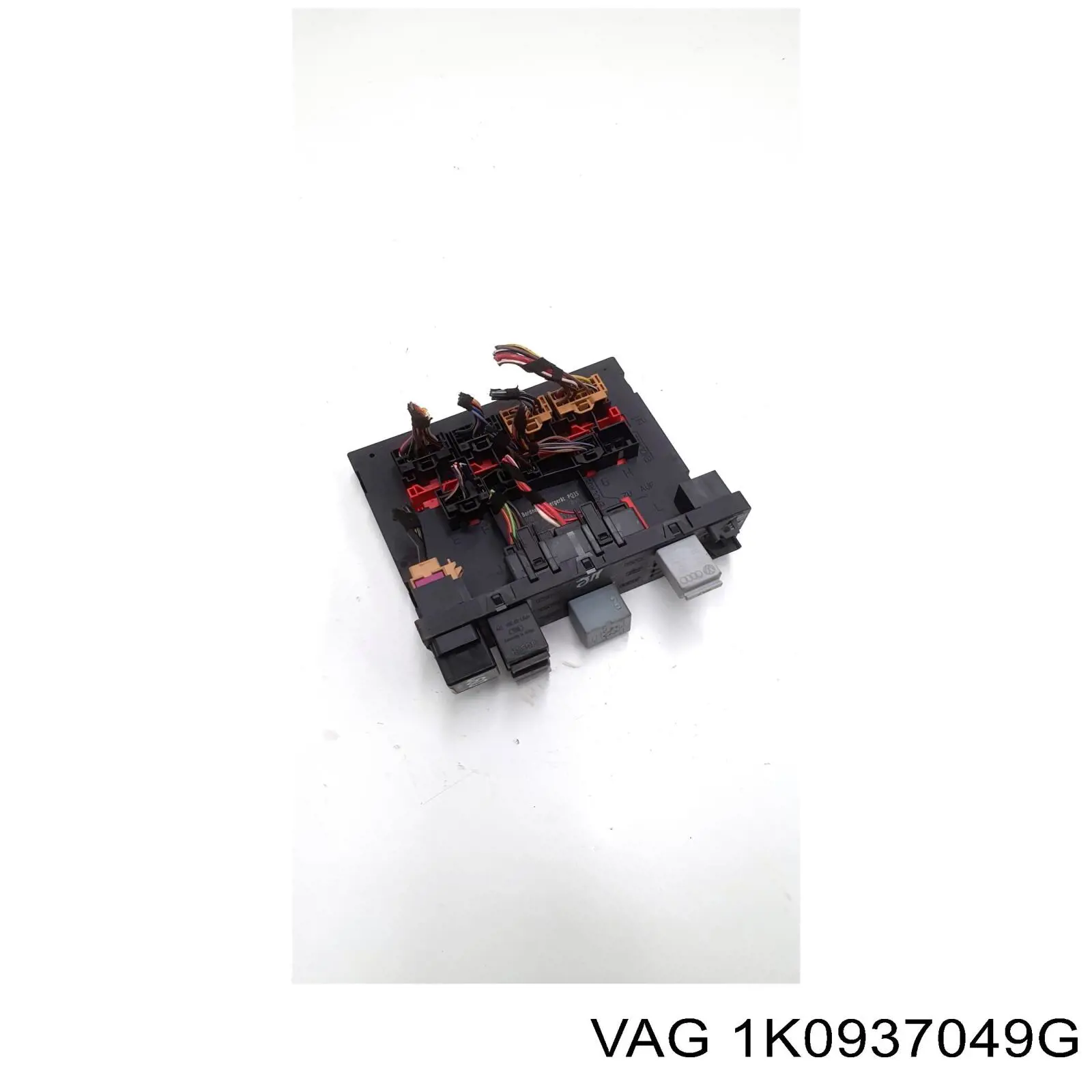 Купити 1K0937049L VAG Корпус запобіжників