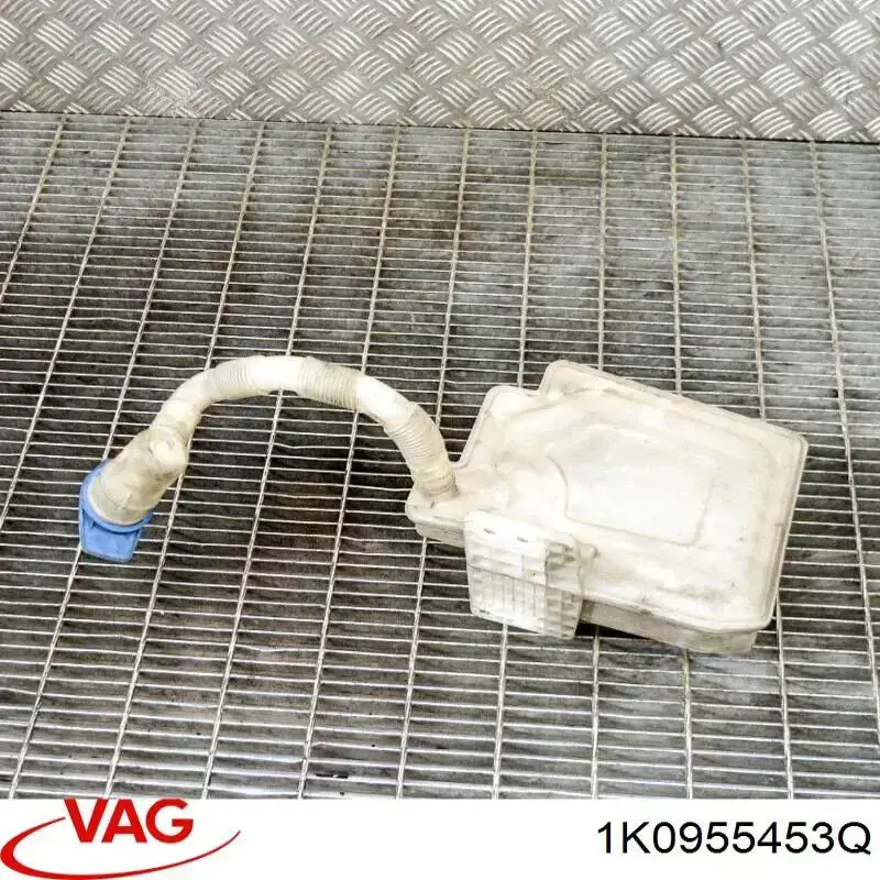 Бачок омивача лобового скла VAG 1K0955453Q ціна, від 13.89 USD