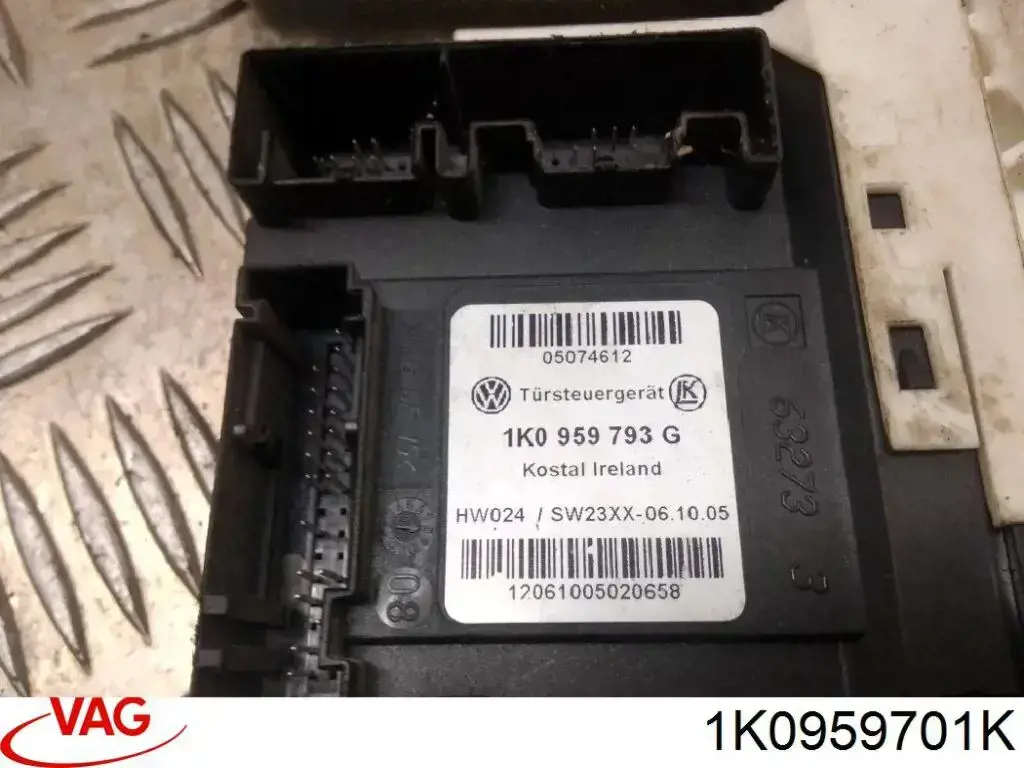 Купити 1K0959701K VAG Двигун склопідіймача двері передньої, лівої