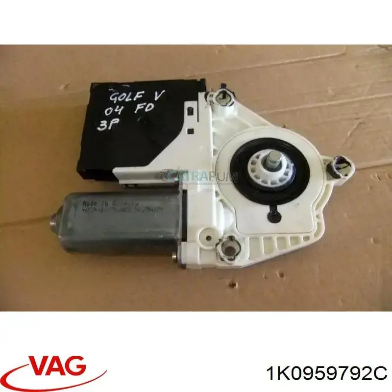 1K0959792C VAG Мотор склопідйомника дверей передніх, правих