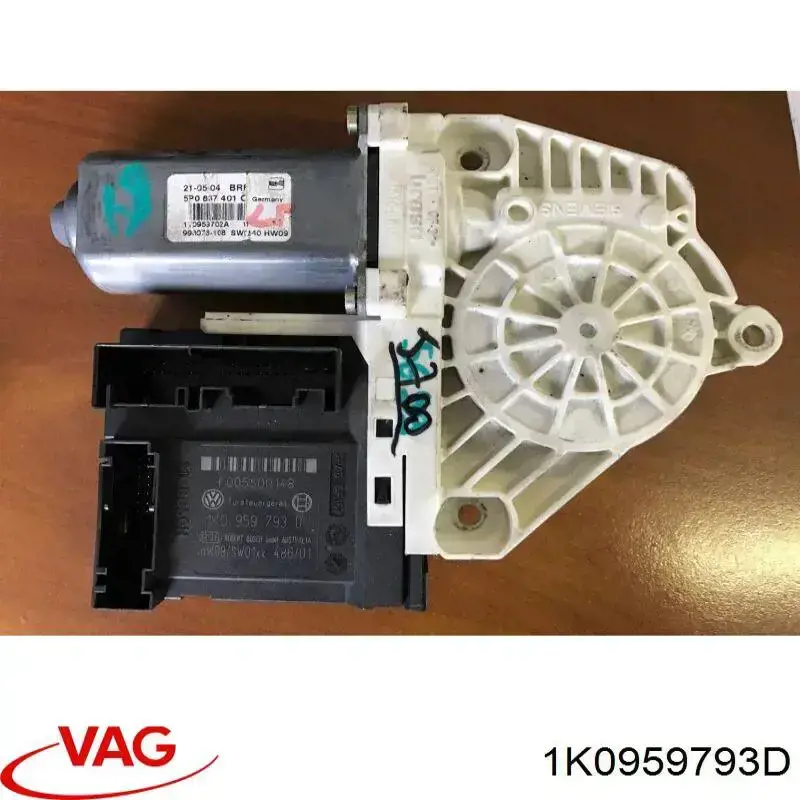 Мотор склопідйомника дверей передніх, лівих VAG 1K0959793D ціна, від 19.00 USD