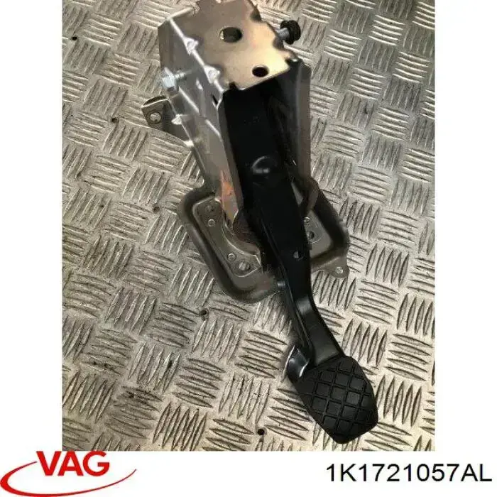  Педаль зчеплення Audi Q3 