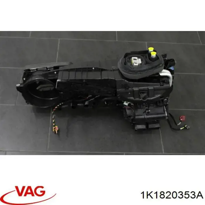 Корпус печі в зборі 1K1820353A VAG