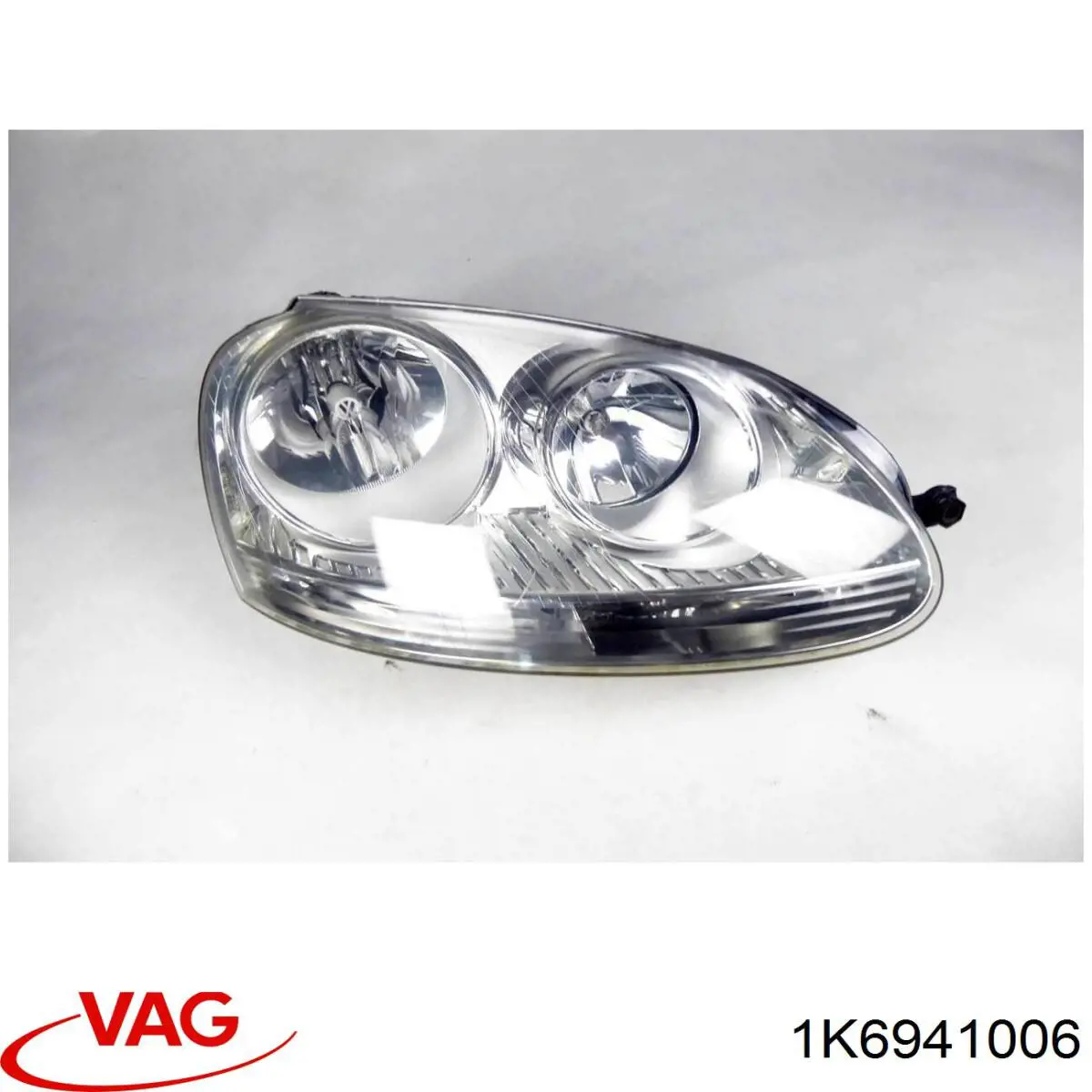 1K6941006 VAG Фара правая