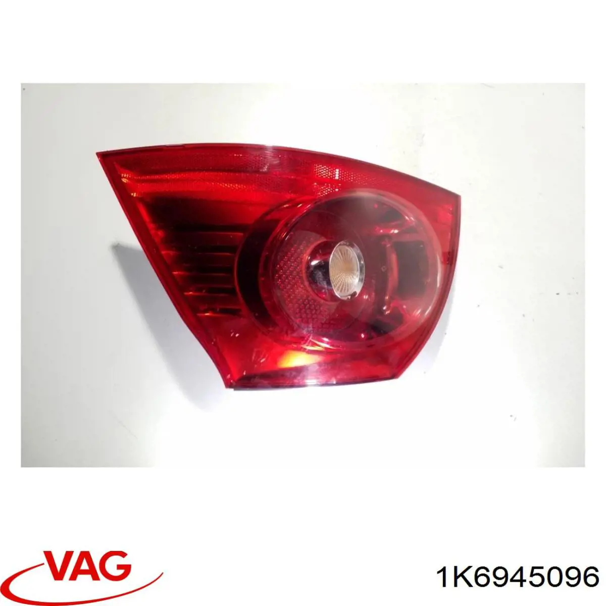 1K6945096M VAG Ліхтар задній правий, зовнішній