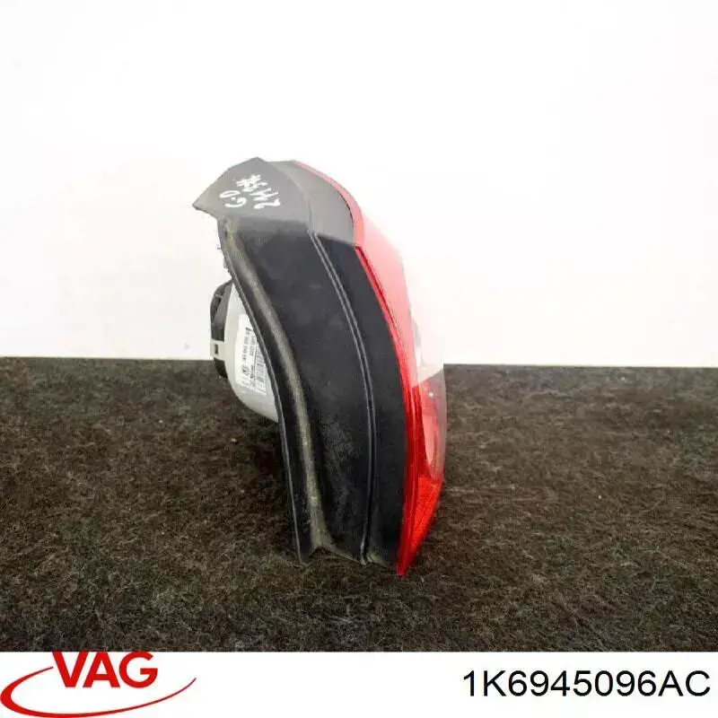 Купити 1K6945096AC VAG Стоп задній