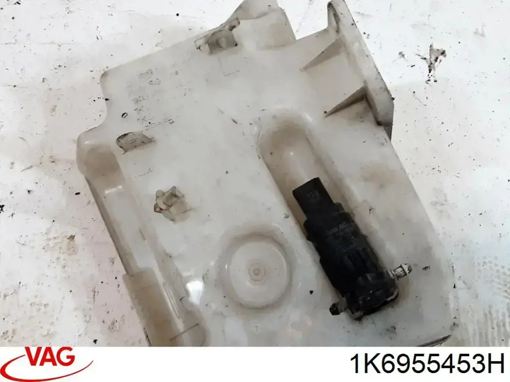 Бачок омивача лобового скла VAG 1K6955453H ціна, від 69.21 USD