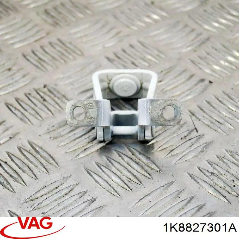 Петля кришки багажника 1K8827301A VAG