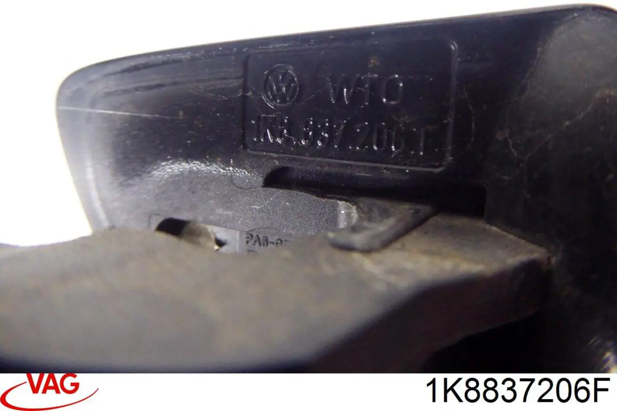 Ручка задніх дверей зовнішня VAG 1K8837206F