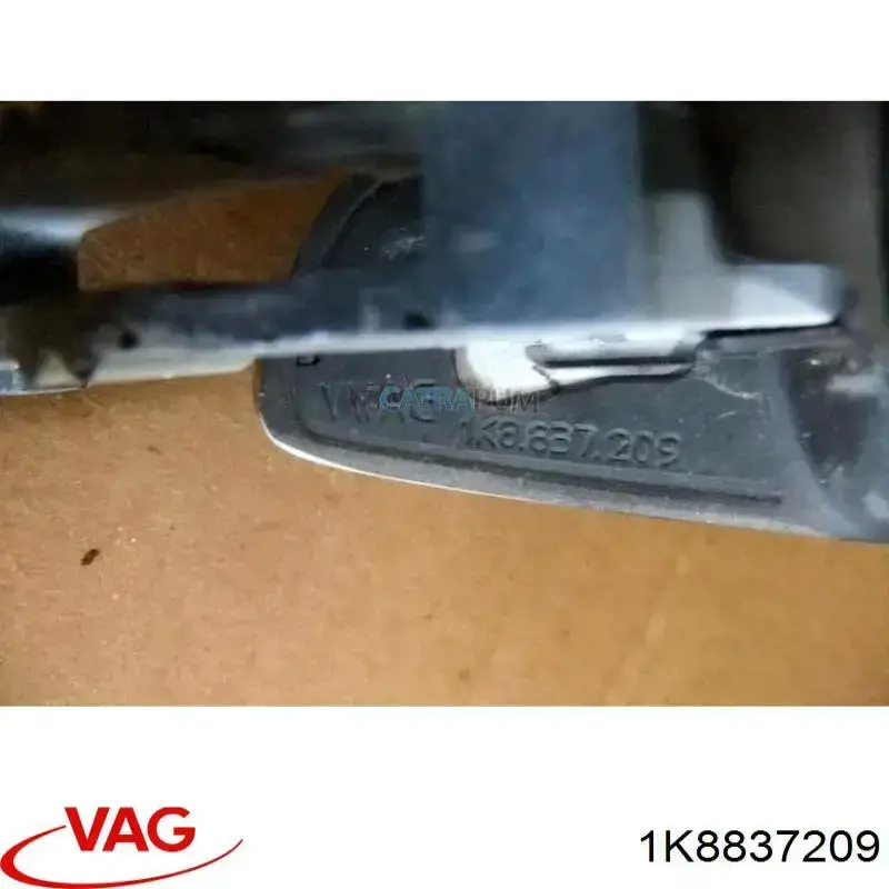 1K8837209 VAG Тримач зовнішньої ручки дверей, лівих дверей
