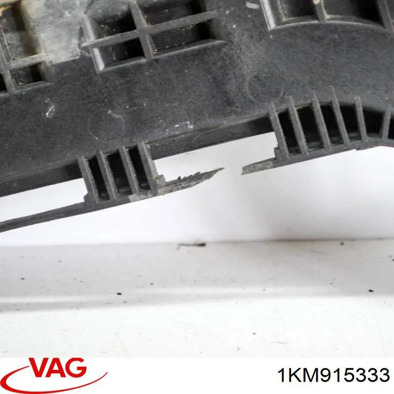 Купити 1KM915333 VAG Кріплення/підставка акумулятора (АКБ)