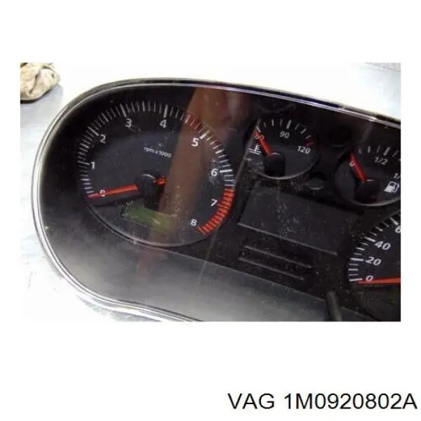 Прилади управління VAG 1M0920802A ціна, від 63.35 USD