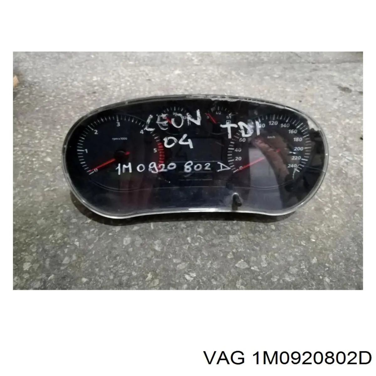 1M0920802D VAG Щиток приладів додатковий