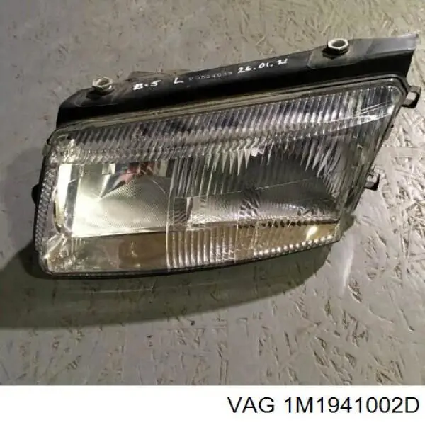 Фара правая VAG 1M1941002D ціна, від 71.31 USD