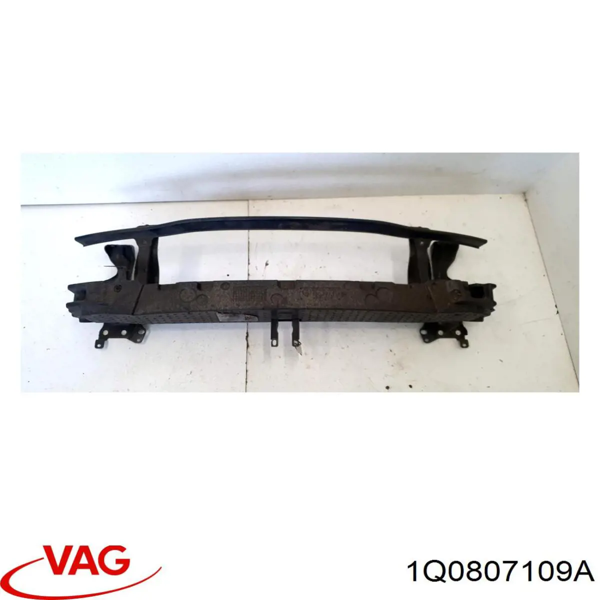 1Q0807109 VAG Балка бампера переднього