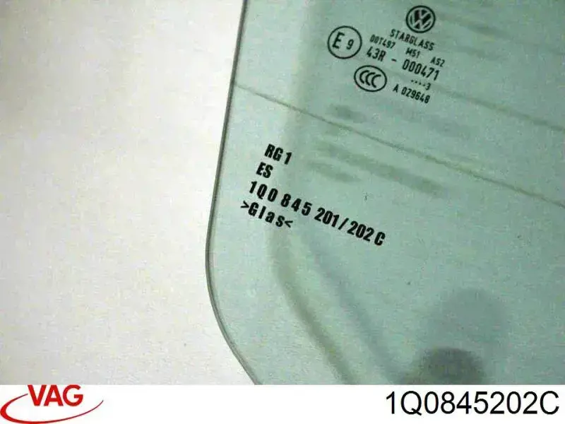 Скло передньої правої двері VAG 1Q0845202C ціна, від 59.39 USD