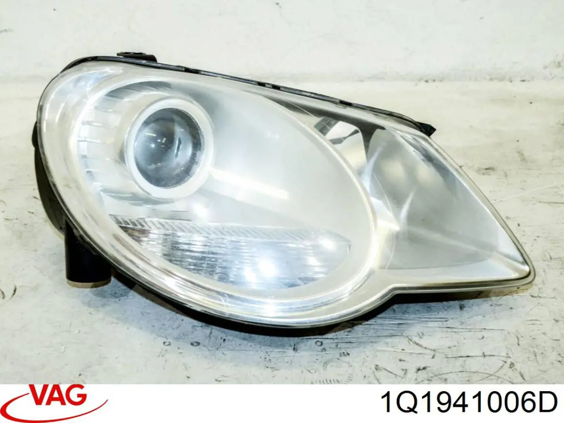 Фара правая VALEO 043265 ціна, від 259.14 USD