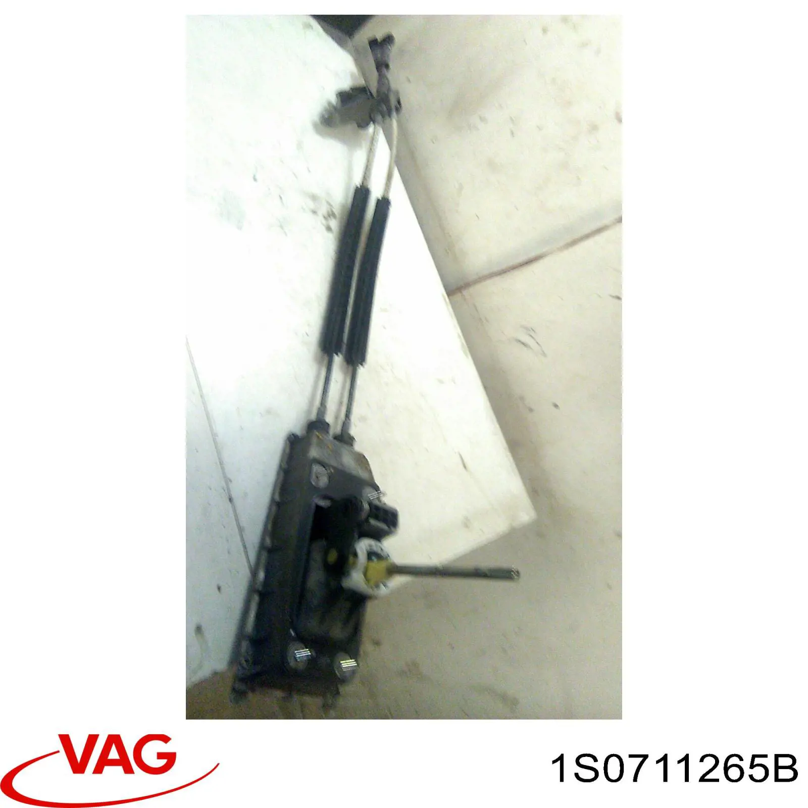 Трос перемикання передач, вибору передачі VAG 1S0711265B ціна, від 127.90 USD