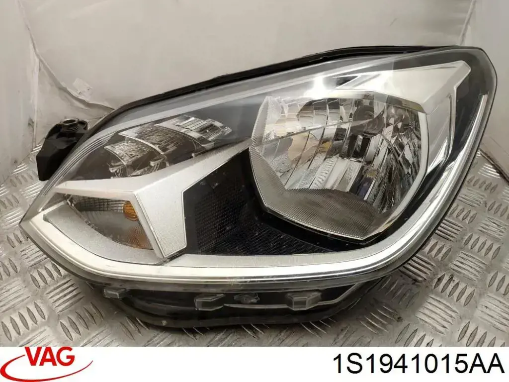 1S1941015AA VAG Фара дальнього світла в зборі