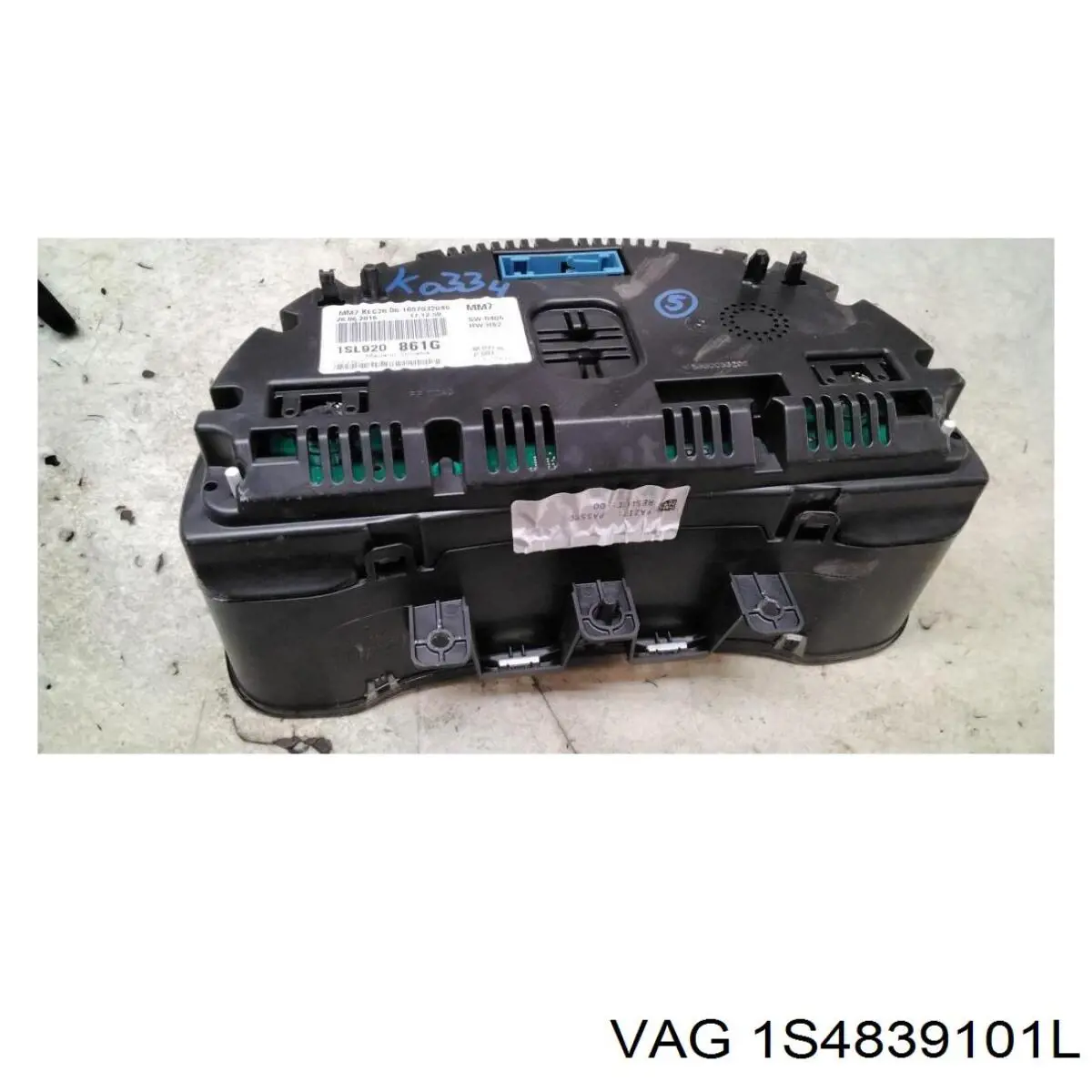 Скло кузова/багажного відсіку, ліве VAG 1S4839101L