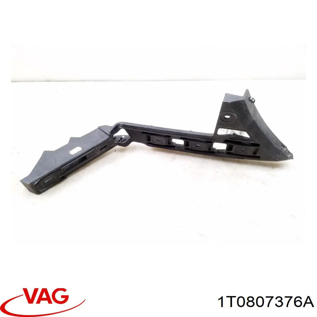1T0807376A VAG Напрямна заднього бампера, права