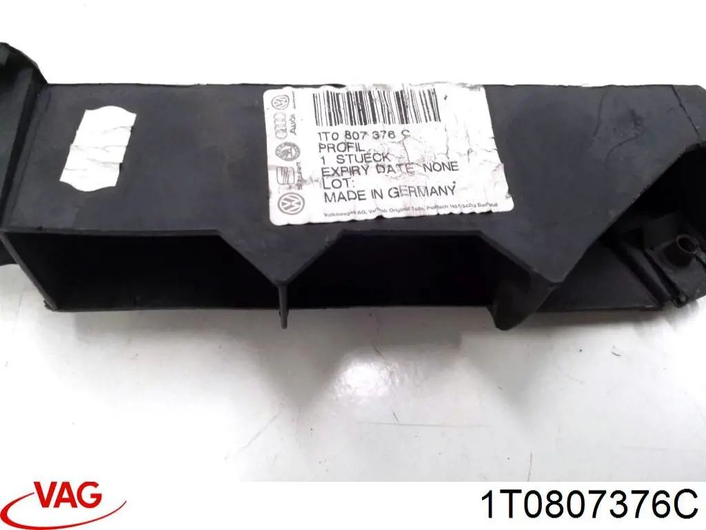 Направляюча заднього бампера, права VAG 1T0807376C ціна, від 14.06 USD