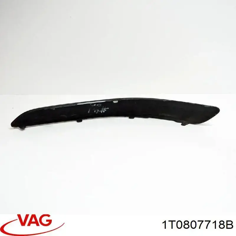 Купити 1T0807718B VAG Молдинг переднього бампера, правий
