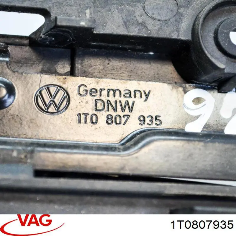  VAG 1T0807935 ціна, від 6.33 USD