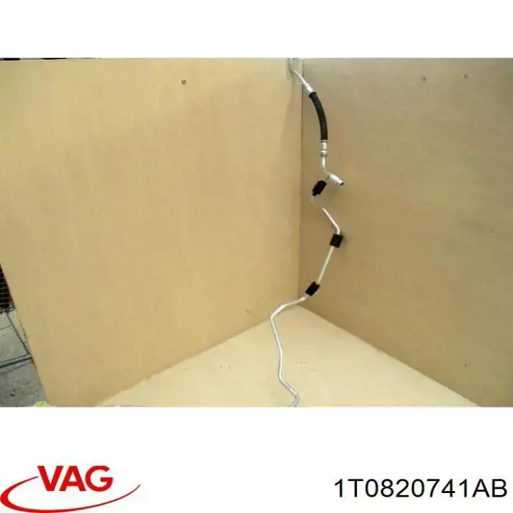 Шланг кондиціонера, від радіатора до випарника VAG 2K0820741C