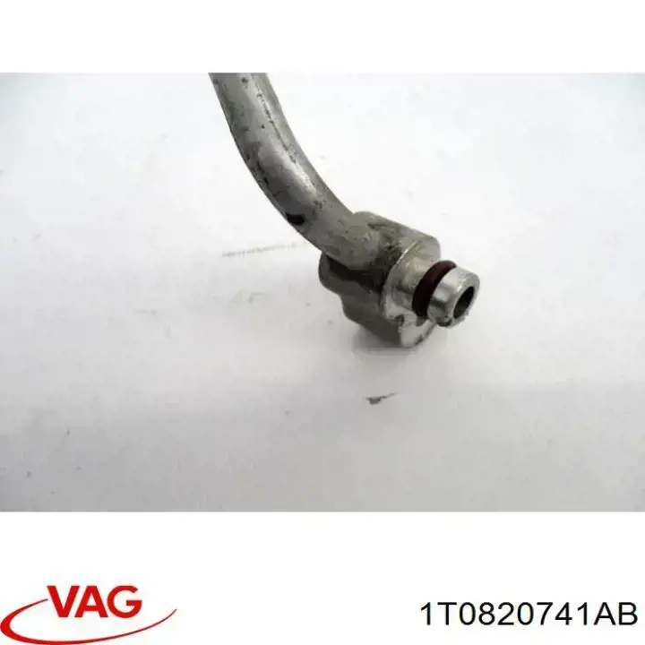 Купити 2K0820741C VAG Шланг кондиціонера, від радіатора до випарника