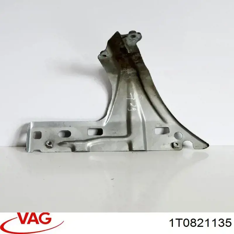 1T0821135 VAG Кронштейн кріплення крила переднього лівого, передній