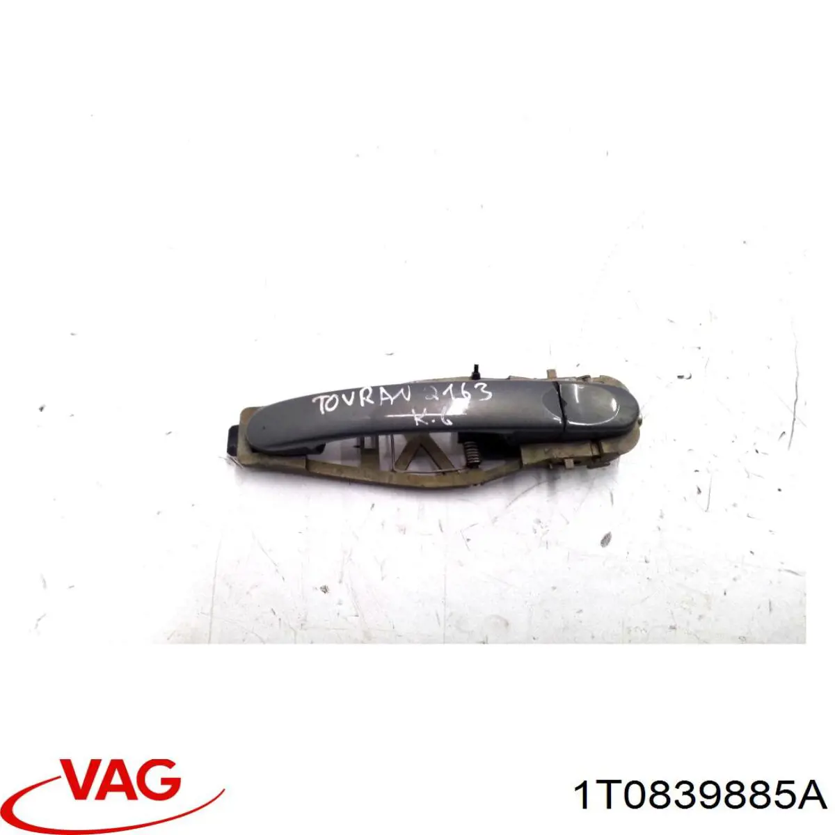 1T0839885A VAG Тримач зовнішньої ручки дверей, задніх лівих