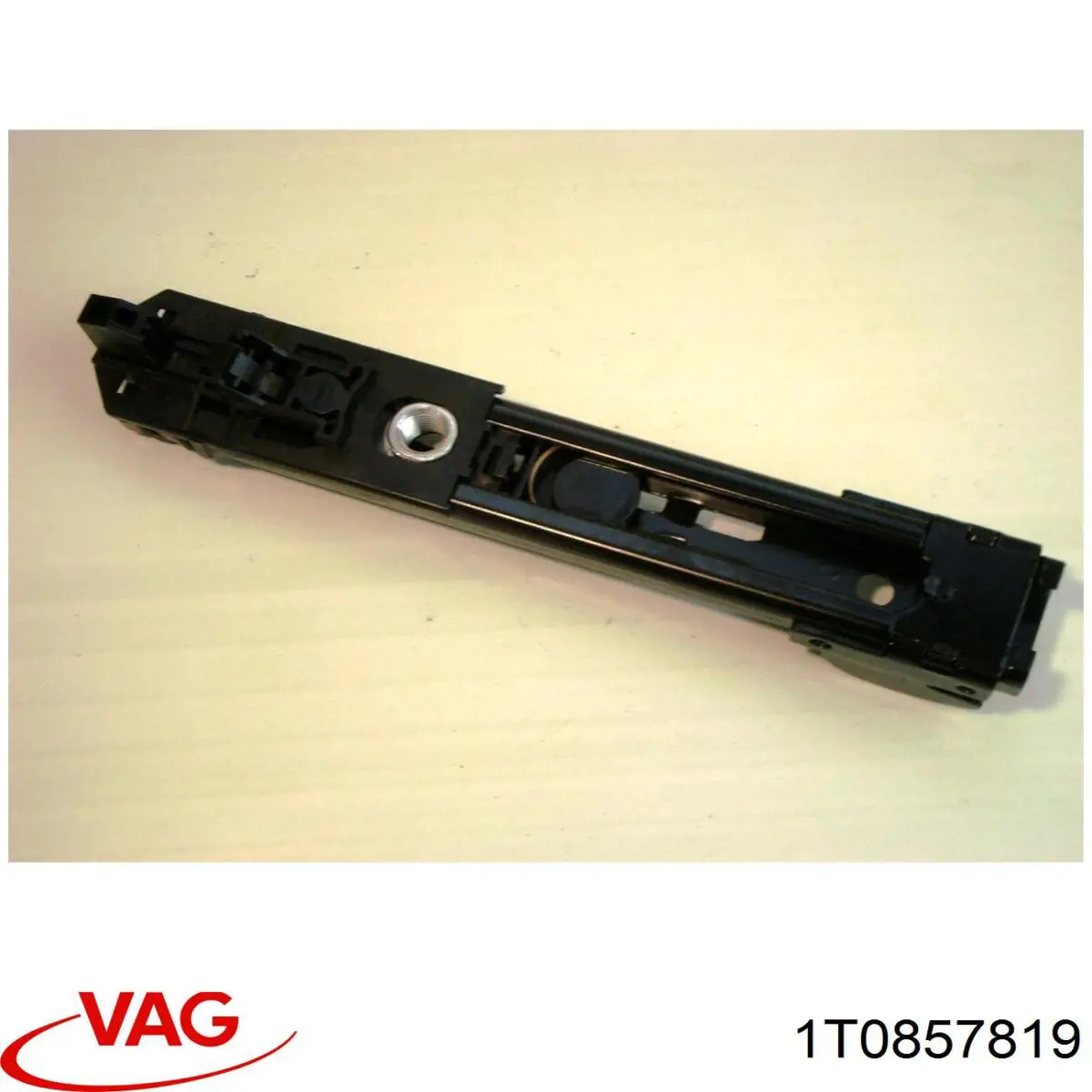  VAG 1T0857819