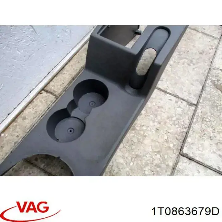 1T0863679D VAG Панель борода