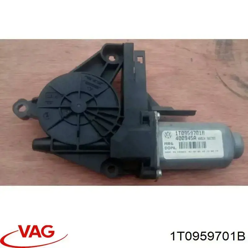 Купити 1T0959701B VAG Двигун склопідіймача двері передньої