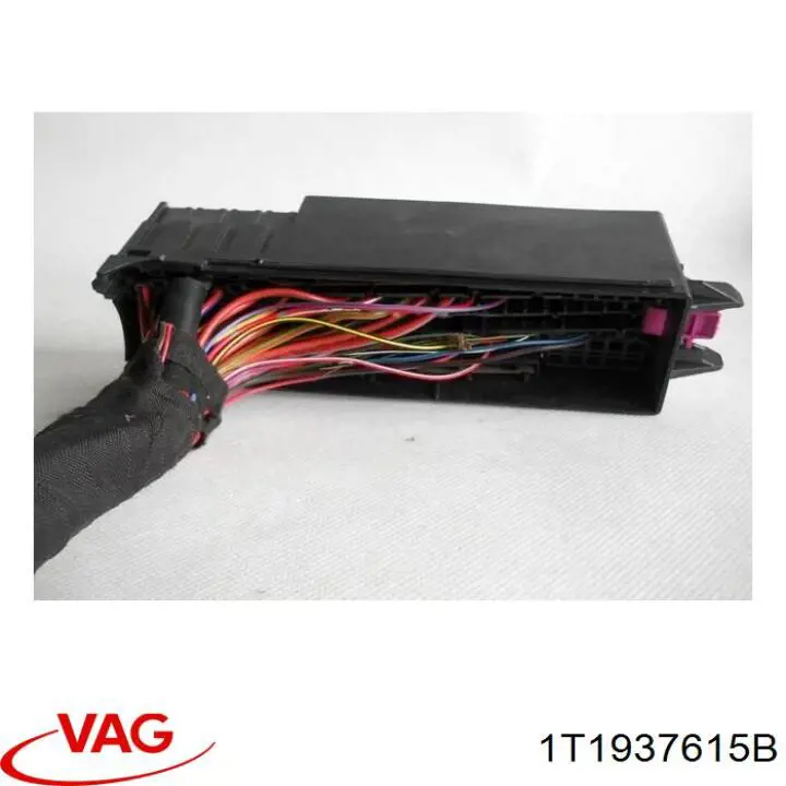 Блок запобіжників 1T1937615B VAG