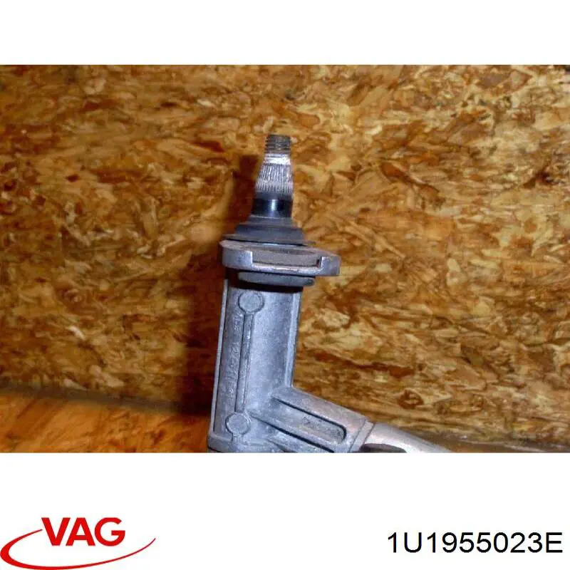 1U1955023E VAG Трапеція склоочисника