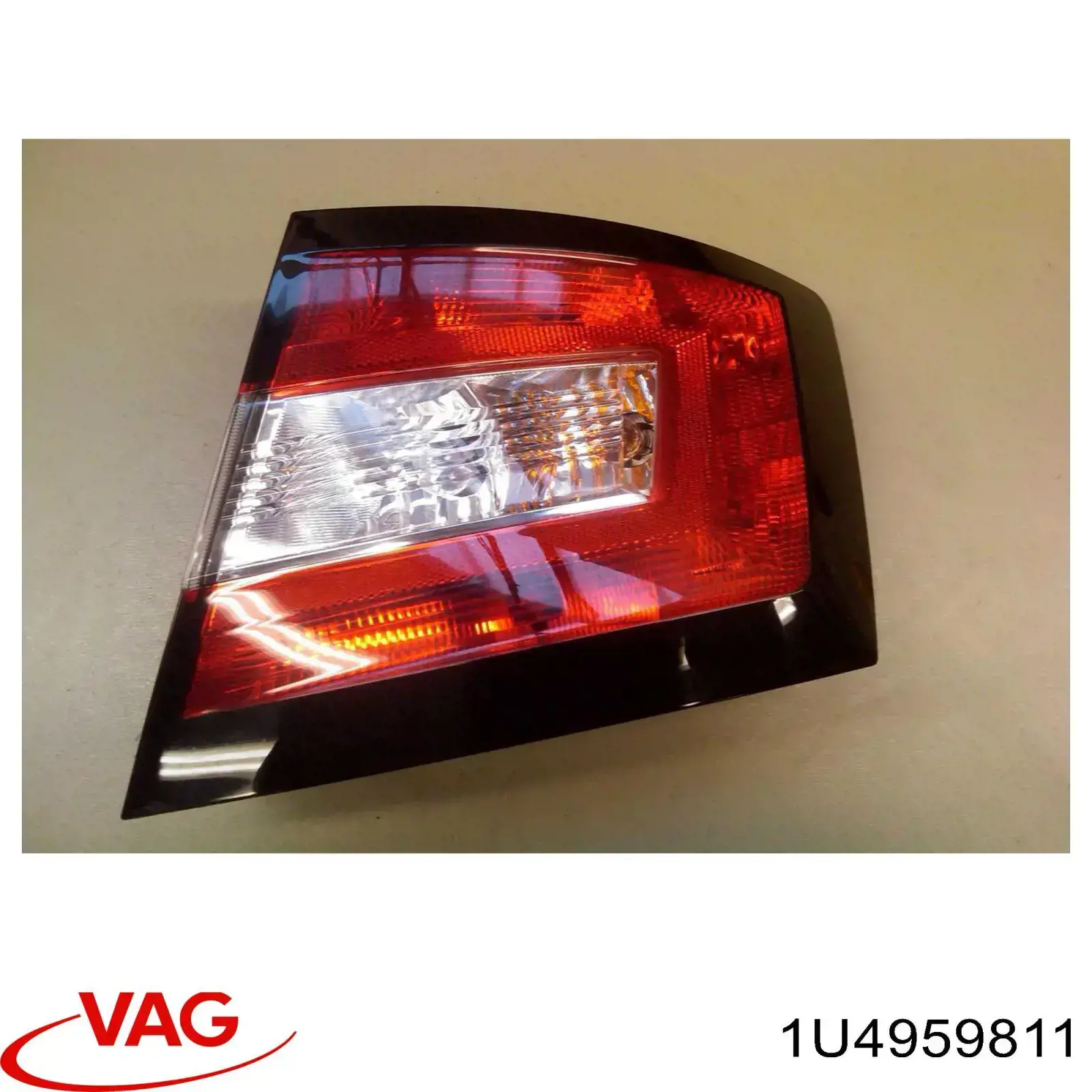 Двигун стеклопод'емника двері задньої, лівої VAG 1U4959811