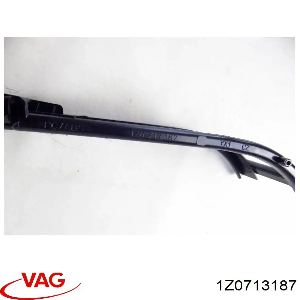 Попільничка центральної консолі VAG 1Z0713187 ціна, від 74.15 USD
