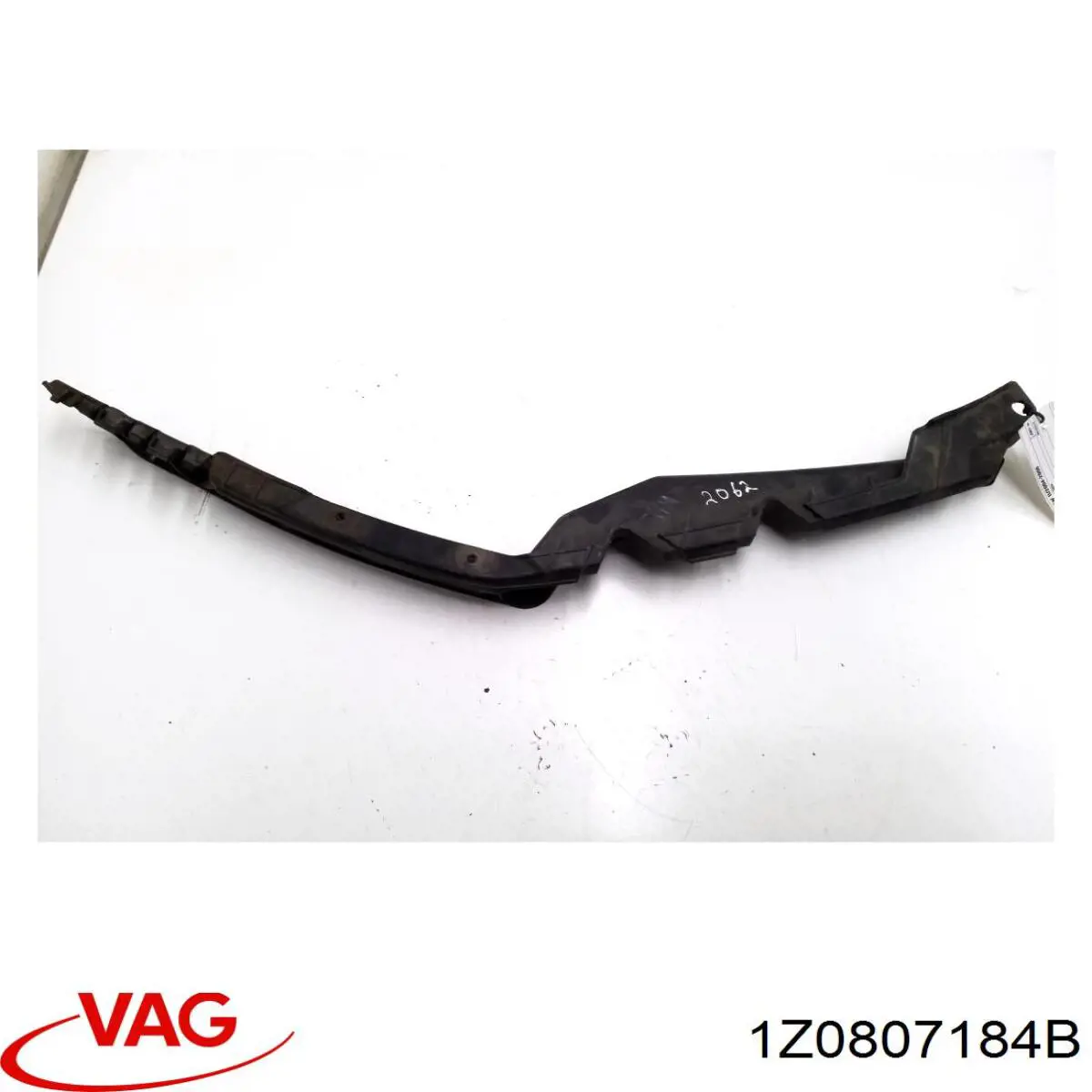 Купити 1Z0807184B VAG Направляюча переднього бампера, права